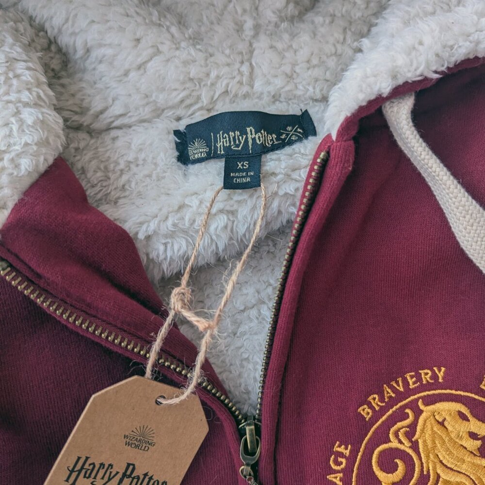 Gryffindor Fleece Hoodie - Official Harry Potter Shop (Size: XS) - Picture 3 of 4